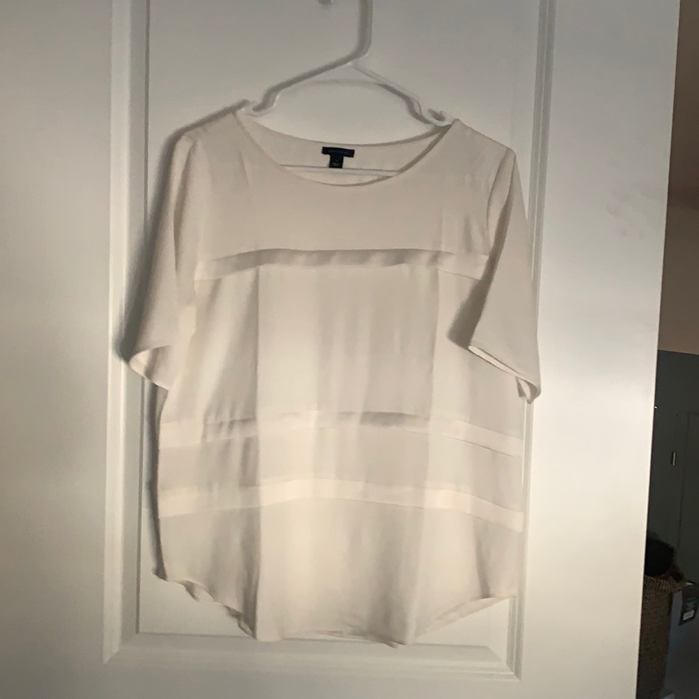 👚 Ann Taylor chiffon T-shirt blouse top size small with pleated details